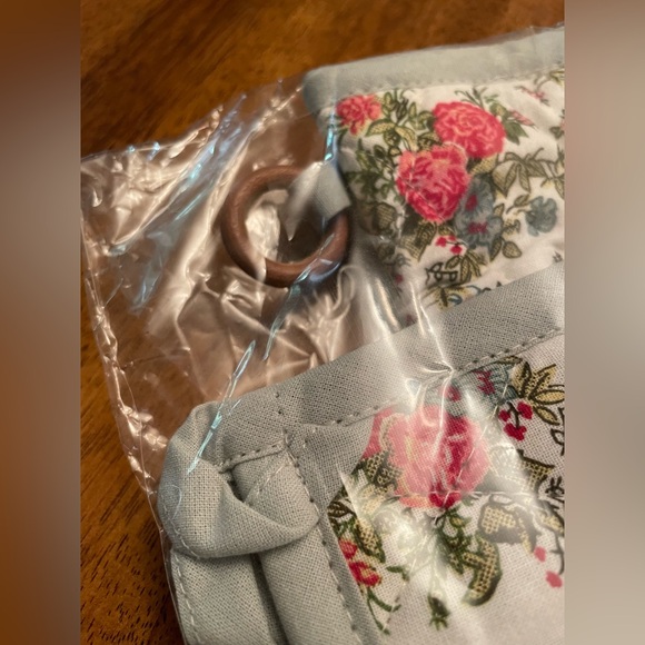 Pot Holder/Oven Mit 3 Piece Gift Set in Original Packaging - Picture 4 of 5